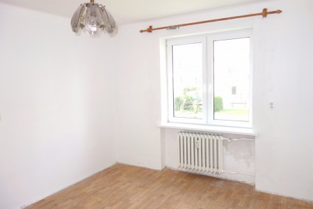 1 izbový byt Nováky na predaj, čiastočná rekonštrukcia, 30 m2